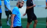 مهدی قایدی بار دیگر با لباس آبی
