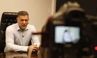 بیلیارد بازی کردن علی دایی در کنار دخترش