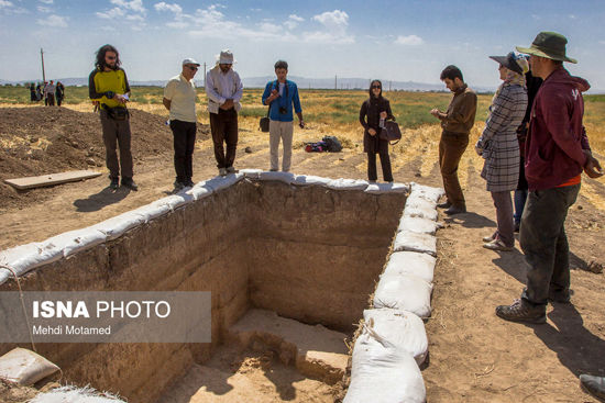 کشف یک گورستان قدیمی در قزوین