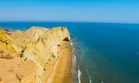 سفر به «هرمز»؛ یک جزیره کاملا زنانه