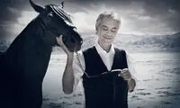 آندریا بوچلی ترانه فیلم زندگی‌اش را می‌خواند