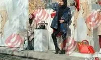 استفاده از مانکنِ زنده خانم در بوتیک مشهد