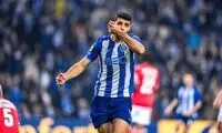 سورپرایز شدن طارمی پس از خروج از اتوبوس پورتو