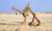 مجسمه های معلق شنی +عکس