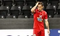 همه بازیکنان برگردند غیر از احمدزاده!