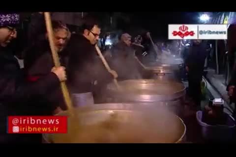 پخت ۲۸ دیگ آش نذری در تهران