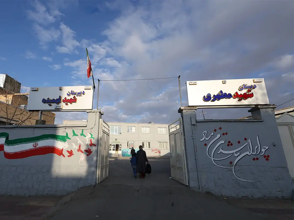 ایرانسل با نوسازی مدرسه سنقر به استقبال سال تحصیلی جدید رفت
