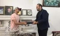 هزینه‌های درمان فرنگی‌کار جوان پرداخت می‌شود