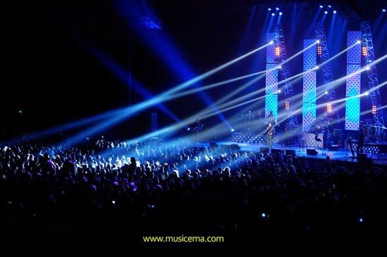 عکس: کنسرت‌ احسان خواجه امیری در آمریکا