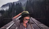صفحه یک باربی در شبکه های اجتماعی!