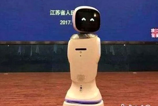 روبات ها، کمک حال سیستم قضایی چین می‌شوند