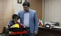 دلجویی کرمانی‌ها از دو گل‌فروش آسیب دیده