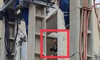 اسپند دود کردن یک مادر برای کارمند اداره برق