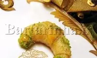 باقلواي گردو و دارچين