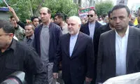 حضور ظریف در مسیر راهپیمایی روز جهانی قدس