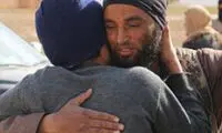 اقدام عجیب داعش قبل از سنگسار +عکس