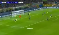 کامبک بارسا توسط رافینیا کامل شد