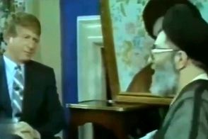 مصاحبه رهبر انقلاب با مجری آمریکایی در سال۱۳۶۶ 