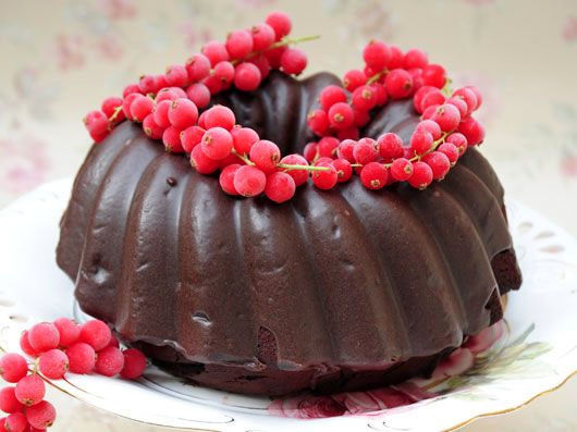 طرز تهیه کیک شکلاتی با توت جنگلی