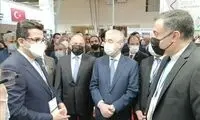 مقامات آذربایجان و ترکیه در غرفه ایران در باکو