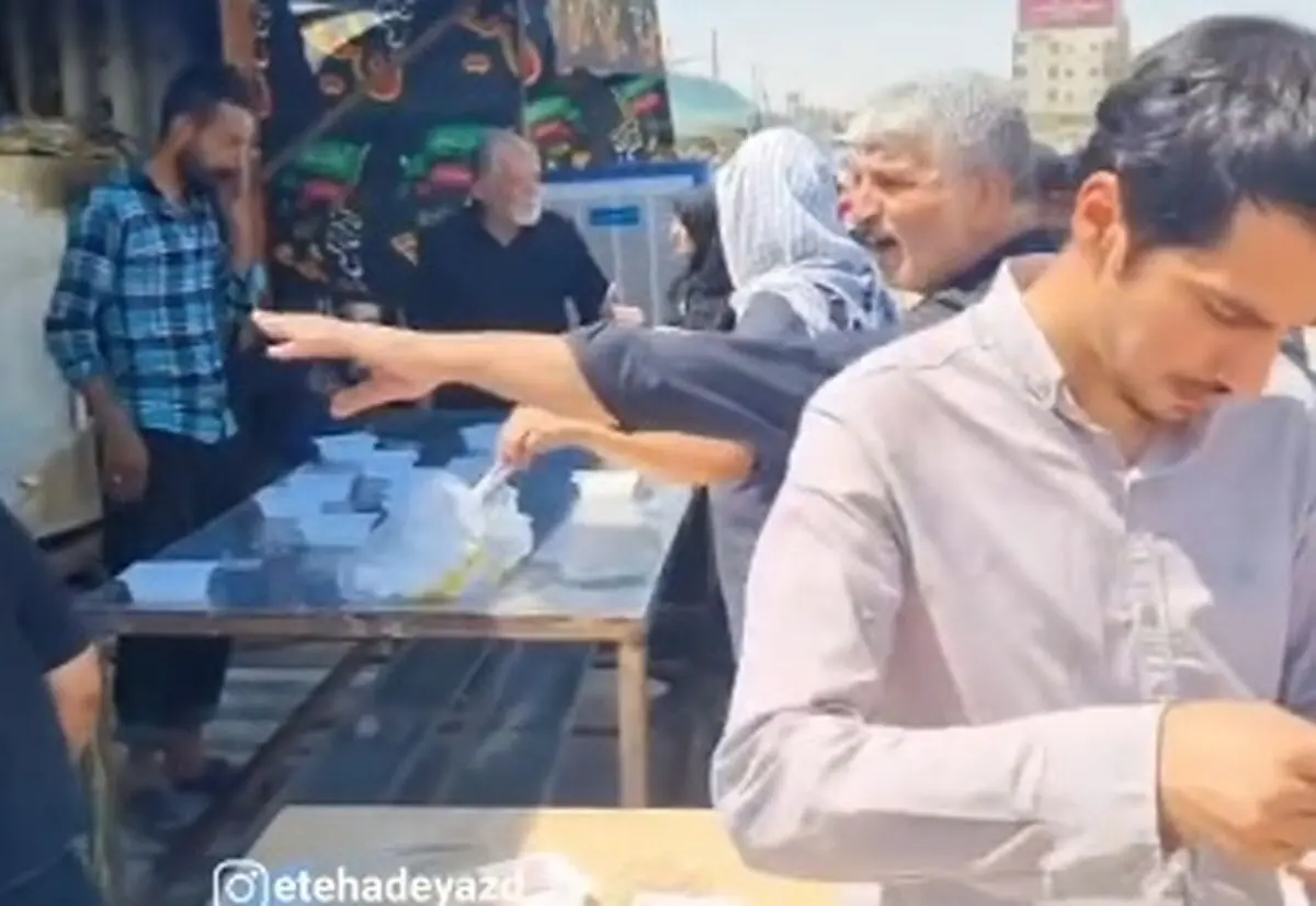 نذری دلچسب یزدی‌ها در مسیر کربلا