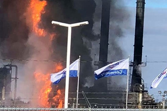انفجار و آتش سوزی در پالایشگاه نفت در کانادا