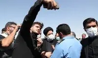 سلفی خاص با رئیسی در جریان سفر استانی