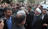 عکس: دیدار چهره‌ به‌ چهره روحانی با مردم