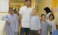 کریم باقری در بين كودكان سرطاني +عكس