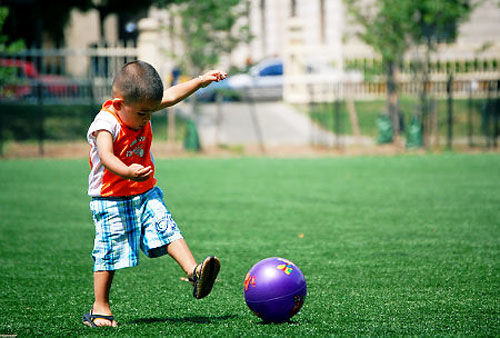 کدام ورزش مناسب کودکتان است؟