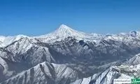 دود مرموزی که بر فراز قله دماوند دیده شد