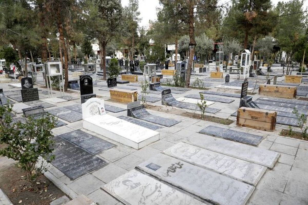   زن جیب‌بر، در بهشت زهرا دستگیر شد 