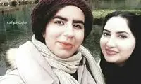 عکس جذاب از روناکِ سریال نون خ در حال نوازندگی