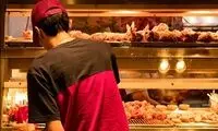 ۷ کاری که هرگز نباید در رستوران فست فود انجام دهید