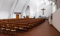 اینجا هم عبادت می‌کنند هم از هنر معماری لذت می‌برند! 