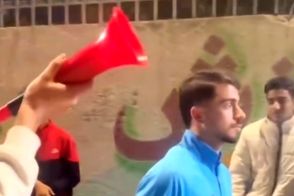 ریلکس‌ترین واکنش به تومخی‌ترین هوادار فوتبال ایران