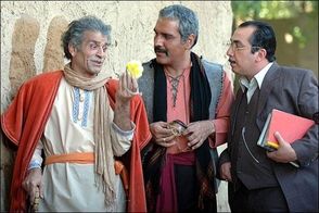تیپ رنگی سالارخان شب‌های برره در سن 75سالگی