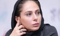 رعنا آزادی‌ور در این عکس، همان سمیرایِ زخم کاری شد