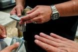 وضعیت خرید و فروش دلار در بازار آزاد
