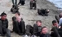 آموزش نظامی کودکان روس با سلاح‌های واقعی