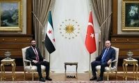 عکس یادگاری همسر جولانی با همسر اردوغان در ترکیه