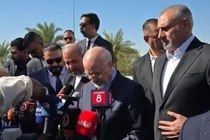 تصویر قالیباف در کنار مجسمه سردار شهید سلیمانی