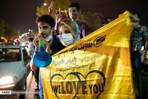 ذوق و شوق دختران شیرازی از حضور در ورزشگاه 