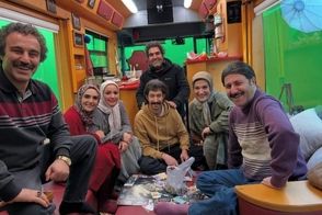 تصاویر پربازدید بازیگر پایتخت در اکران یک فیلم