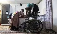 دردِدل‌های پدری که به تنهایی دختر معلولش را بزرگ کرد