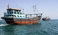 توقیف یک لنج مسافری در آب‌های بندر بوشهر