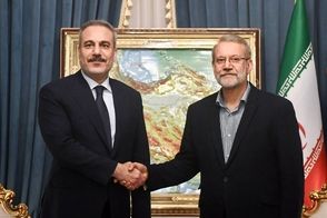 لاریجانی خطاب به وزیر خارجه ترکیه: ایران خانه شماست