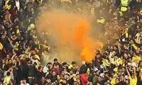 بیهوش شدن هوادار تراکتور با نارنجک سپاهانی‌ها