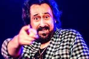 گریه شهرام شب‌پره برای ایران در برنامه علی ضیا بند نیامد