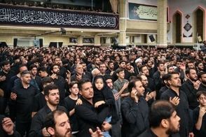 دست نوشته متفاوت چند کودک در بیت رهبری